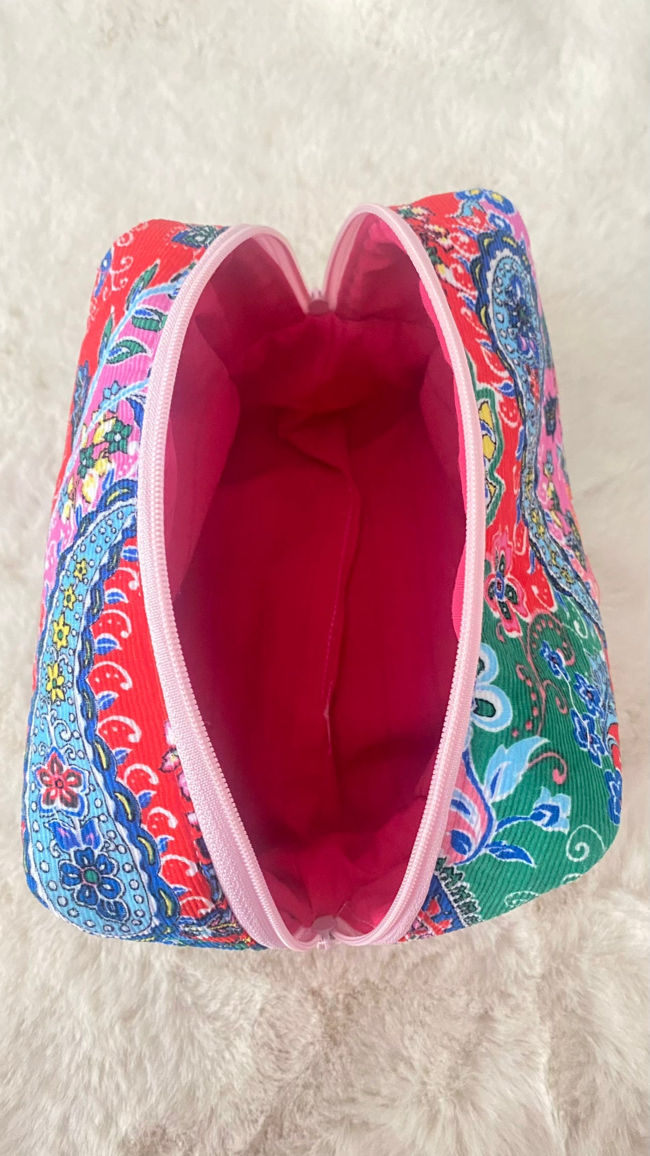 Kosmetiktasche Boho Love – Buntes Blumenmuster | Handmade Tulipas handmade