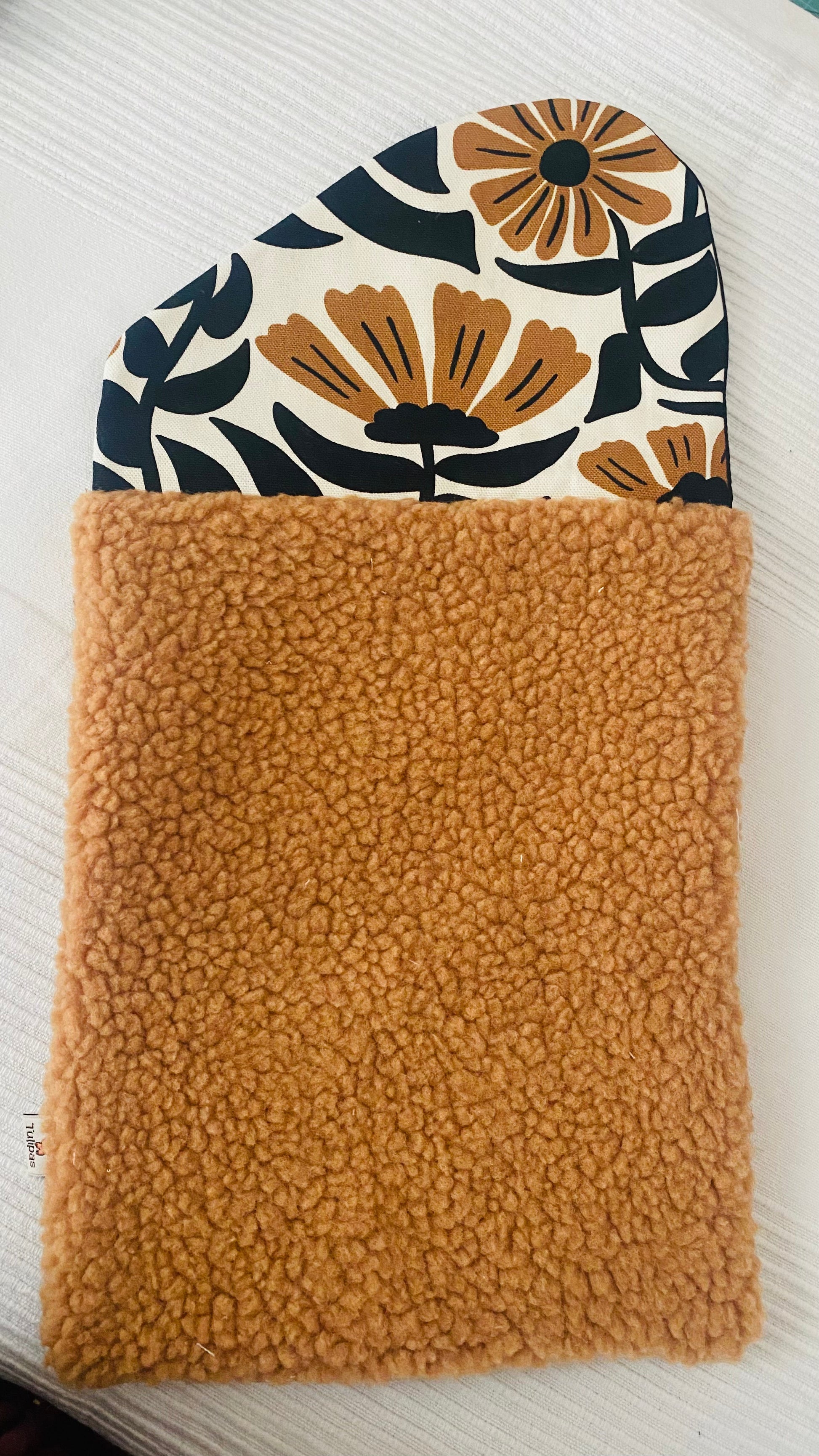 Buch-Organizer „Blütenzauber – Senfgelb“ – handgemachte Büchertasche | 22 × 28 cm Tulipas handmade