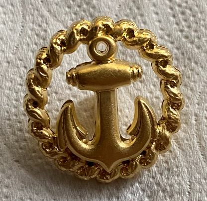 Goldener Ankerknopf im Marine-Stil – Hochwertiger Kunststoffknopf für Blazer & Mäntel Tulipas Berlin