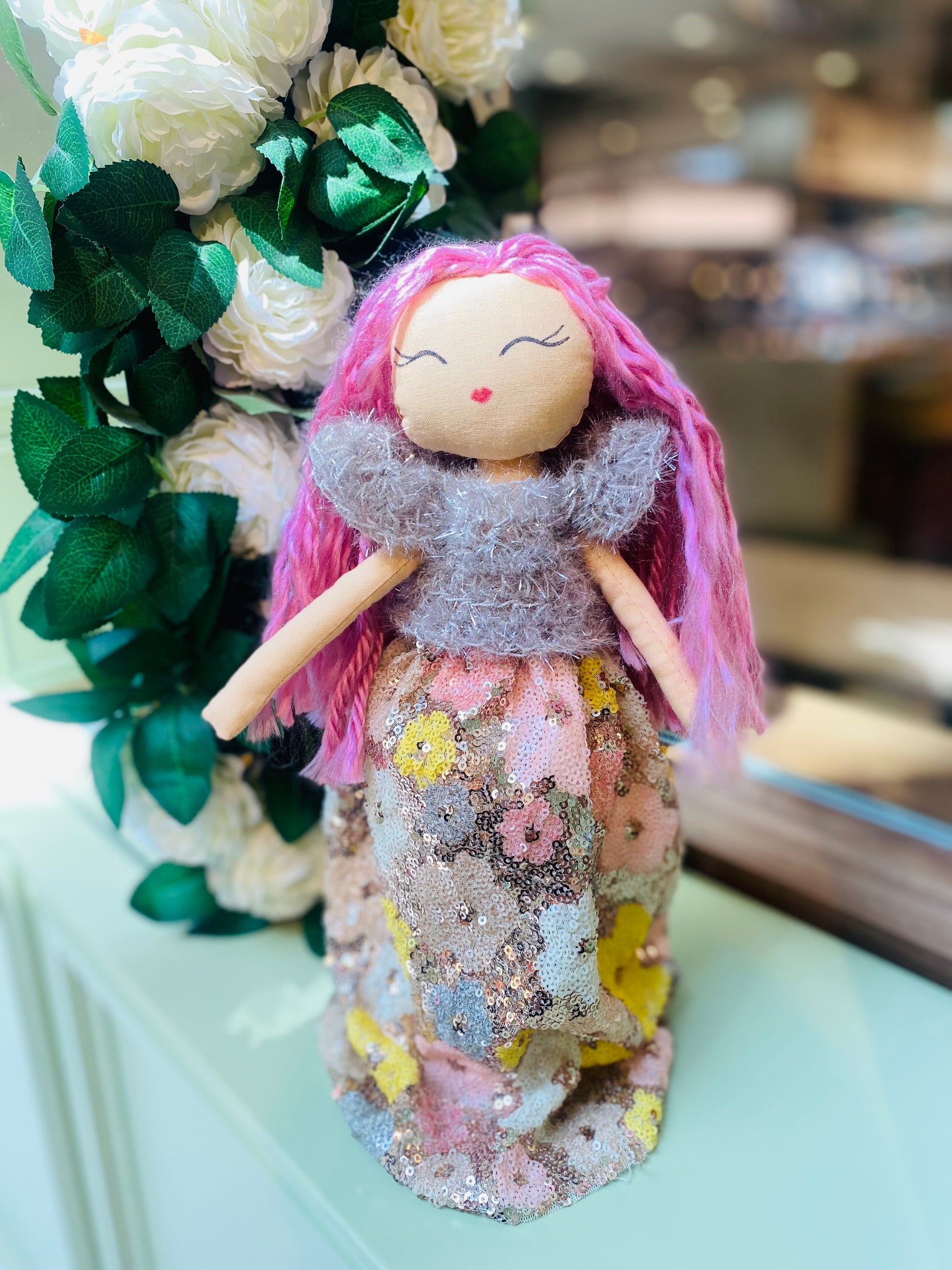 Handgemachte Stoffpuppe für Kinder – liebevolles Einzelstück aus Stoff Tulipas Berlin