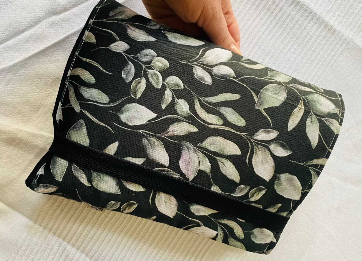 Buch-Organizer XL „Blätternacht“ – für Bücher und alles, was du zum Lesen brauchst Tulipas handmade