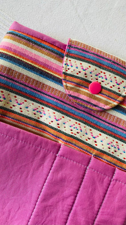 Buchhülle „Peru" mit Fronttasche · Booksleeve 20 x 26 cm · handgemacht Tulipas handmade