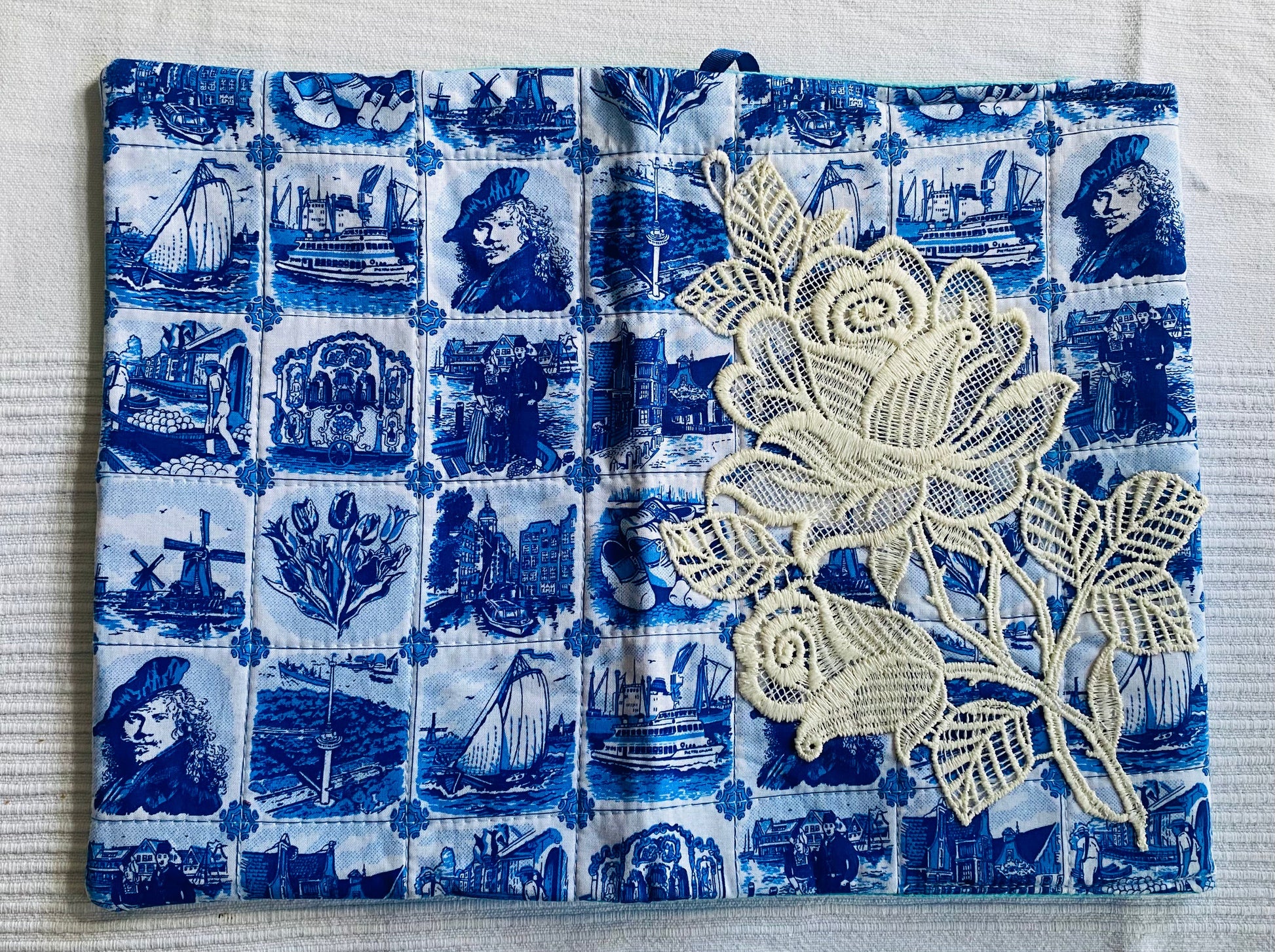 Buchhülle "Holland"aus Stoff für Bücher & Notizbücher Tulipas handmade