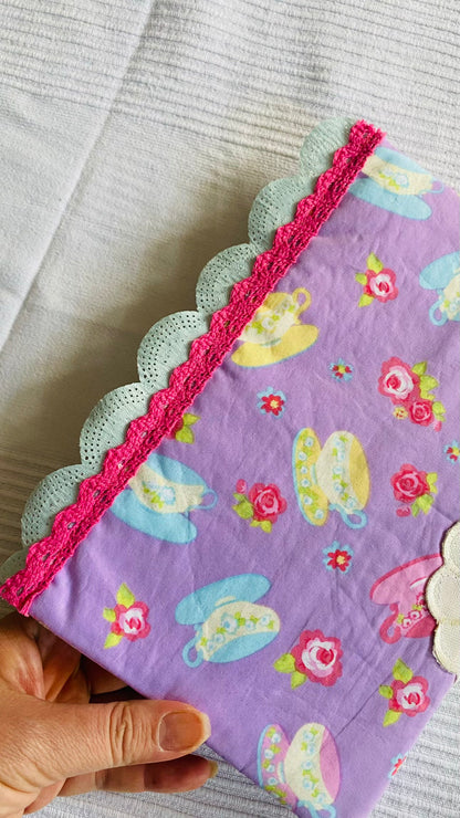 Buchhülle "Teatime"aus Stoff für Bücher & Notizbücher Tulipas handmade