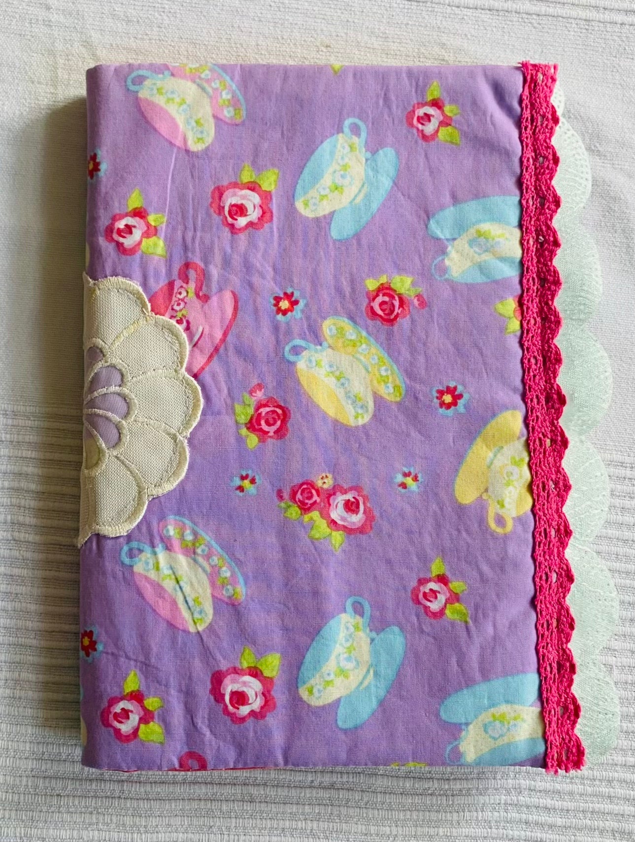 Buchhülle "Teatime"aus Stoff für Bücher & Notizbücher Tulipas handmade