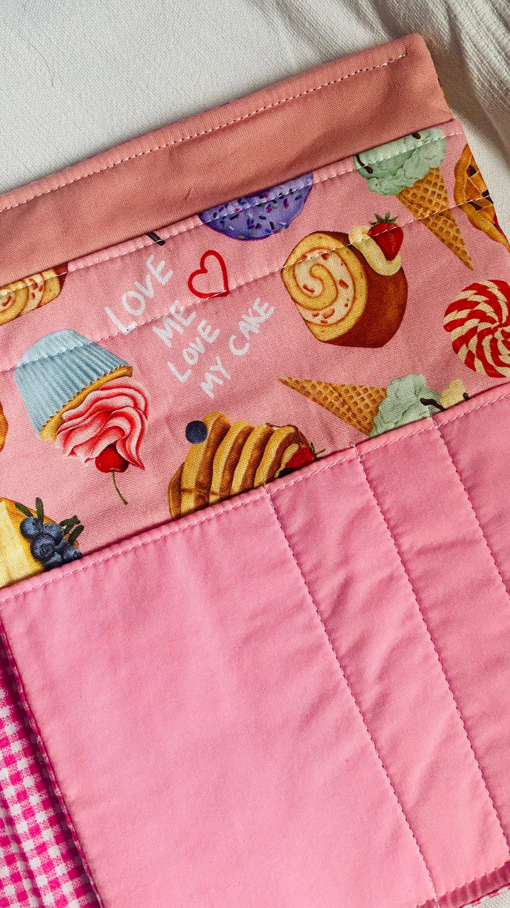 Buch-Organizer XL „Zuckertraum“ – für Bücher und alles, was du zum Lesen brauchst Tulipas handmade
