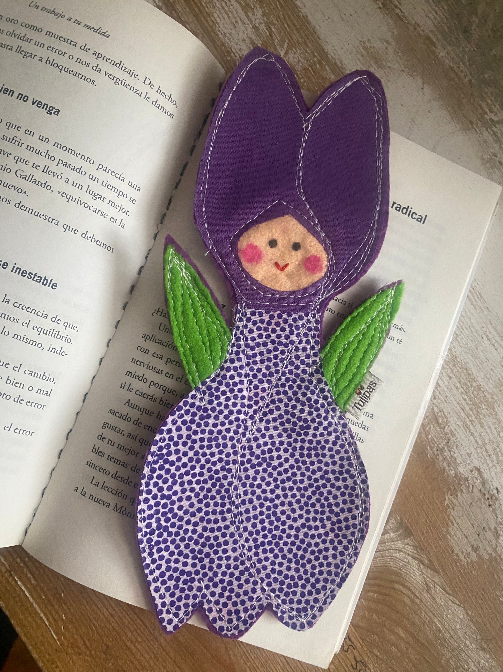 Lesezeichen aus Stoffresten – Upcycling-Unikat Tulpe Tulipas handmade