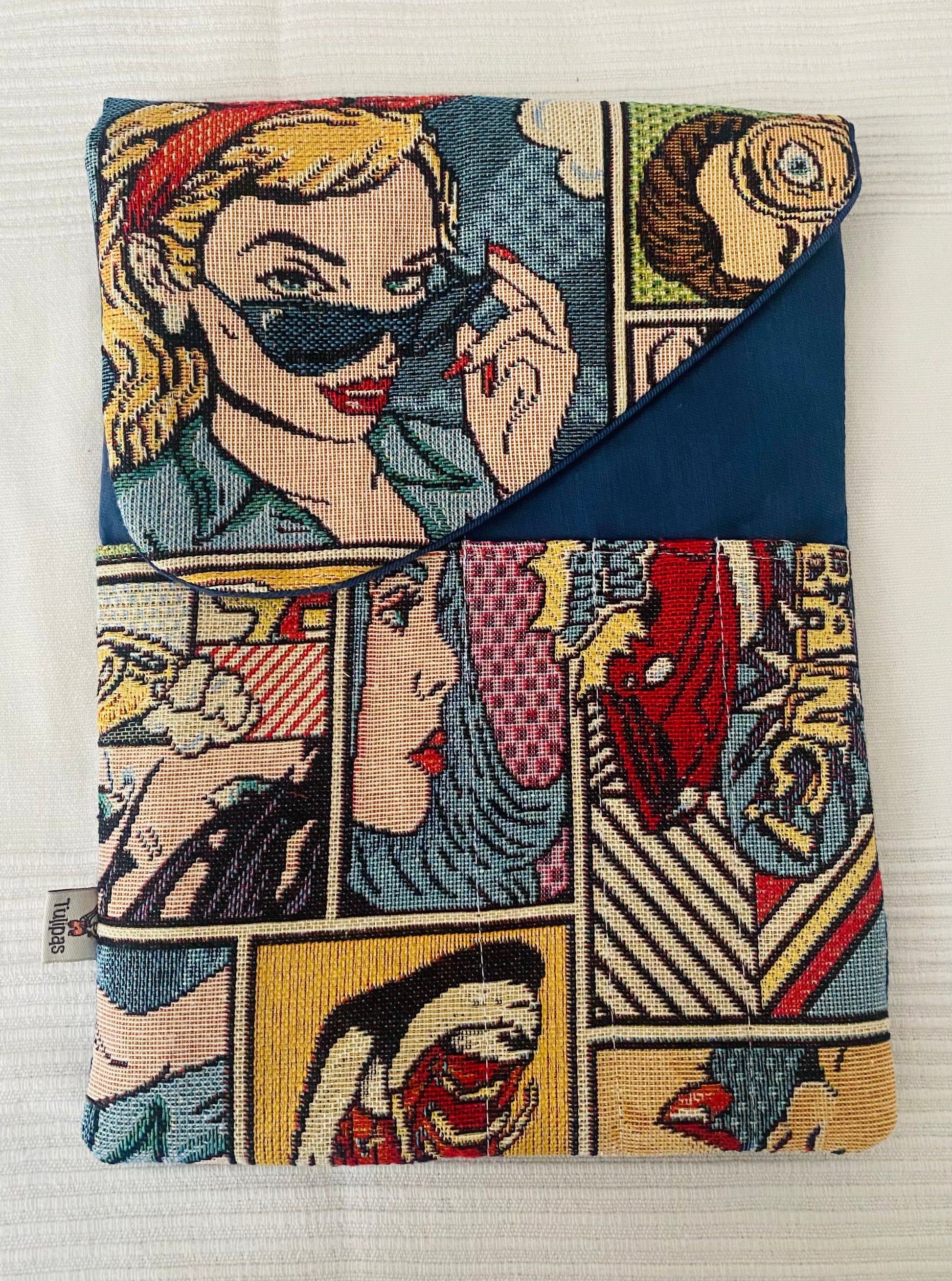 Buch-Organizer „Pop Art“ – handgemachte Büchertasche | 22 × 28 cm Tulipas handmade