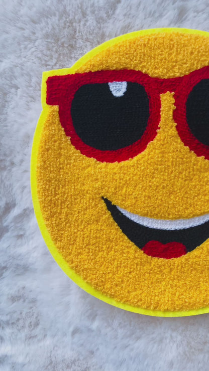 XL Punch Needle Aufnäher Emoji – Hochwertiger Tufting Patch für Schultüten, Hoodies & DIY – Flauschige Applikation
