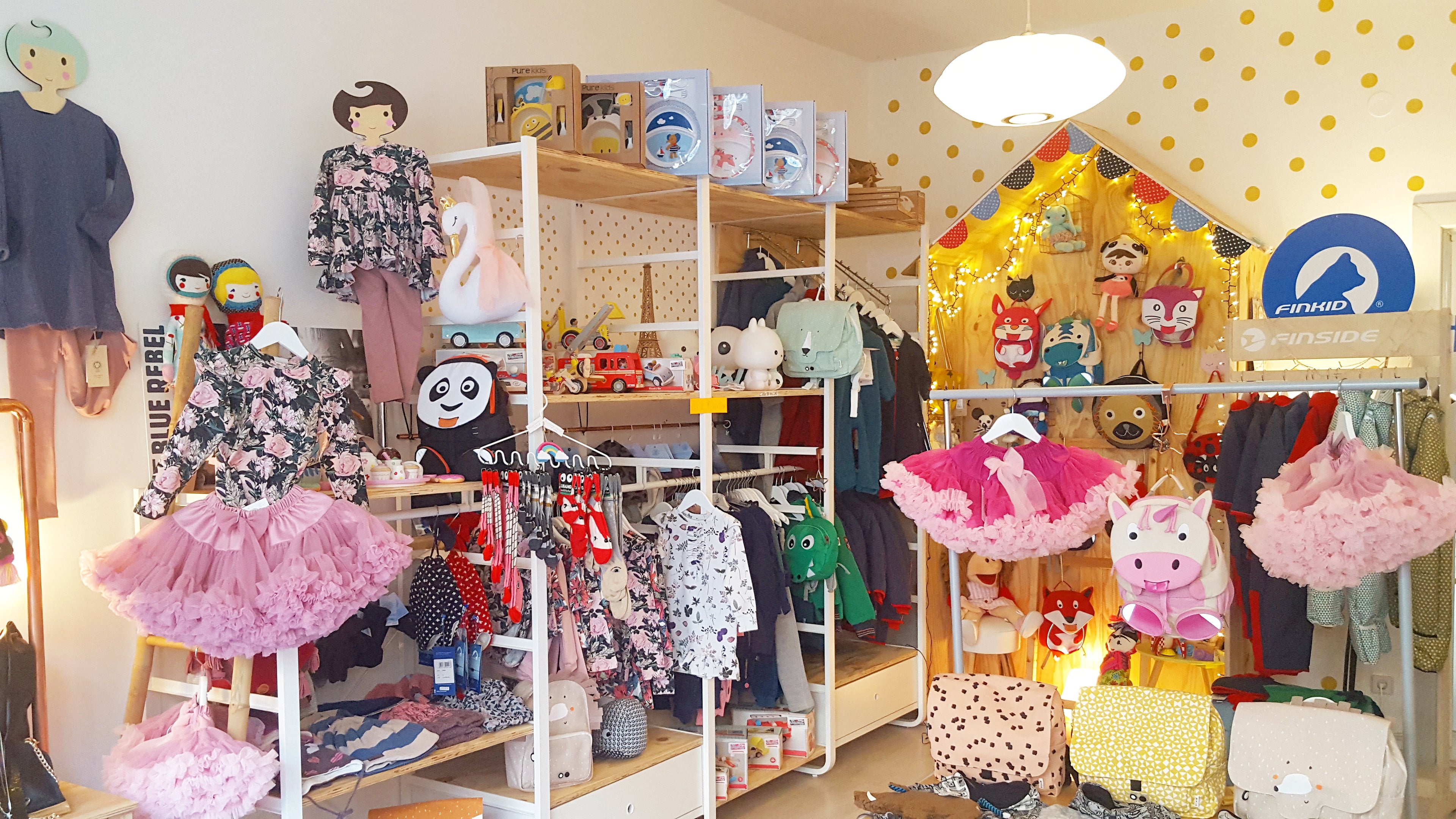 Boutique for baby and children's fashion of high quality organic